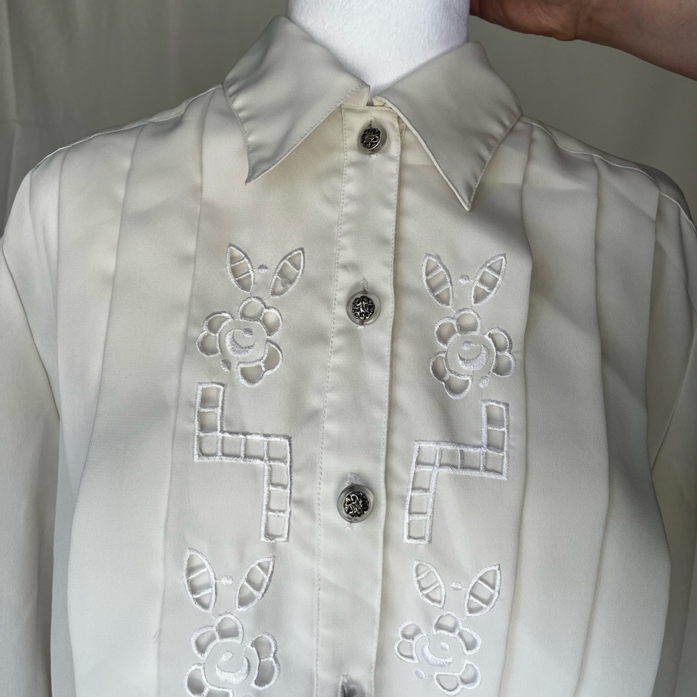 White vintage button down women’s blouse - Christie & Jill, large, women’s sz 12